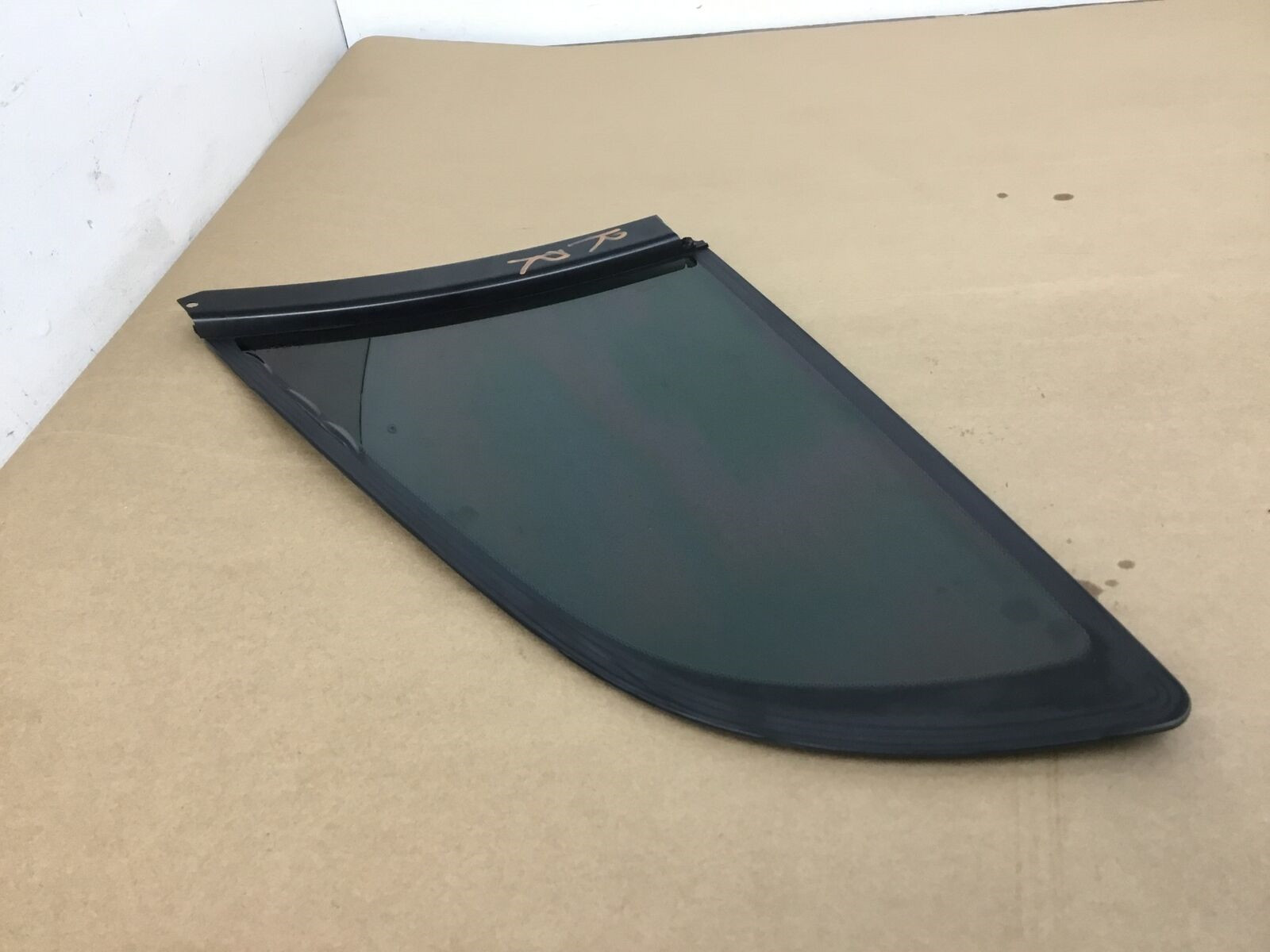 Aston Martin DB9 GT 2016 Rear Right Quarter Fixed Glass Window 13-16 |:Y