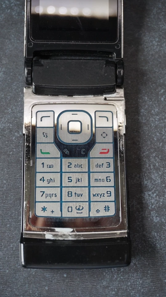 Nokia N76 Retro Smartphone - Black - Image 4 of 4