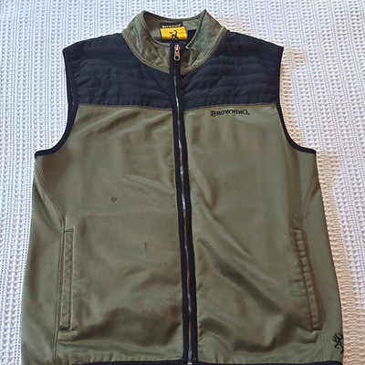 Browning Men s L Hunting Vest Full Zip Quilted Pockets Green/Black Polyester