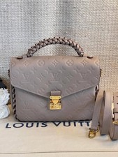 Original Louis Vuitton Pochette Metis Empreinte braided