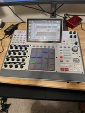 Akai Professional MPC X SE Standalone Sampler and Sequencer / Mint Condition 
