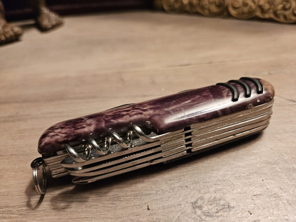 Must-Have Multi-Tool Pocket Knife for Your Tool or Tackle Box Must-Have Multi-Tool Pocket Knife for Your Tool or Tackle Box