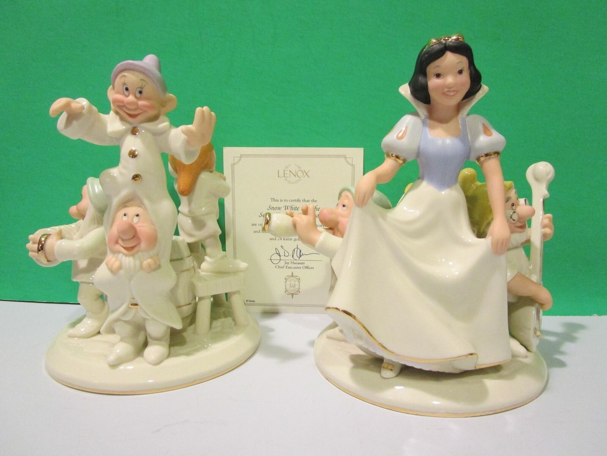 LENOX SNOW WHITE and the SEVEN DWARFS CANDLESTICKS set -- NEW in