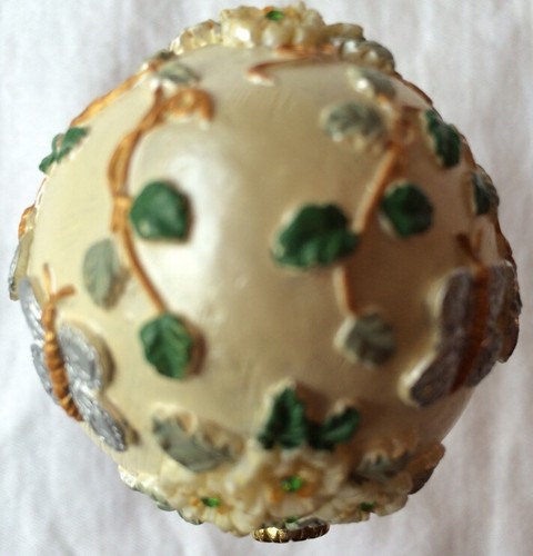 My Treasure's Classic Collectable Jeweled Egg/Trinket Box VINES Soft Pastels - Picture 6 of 12