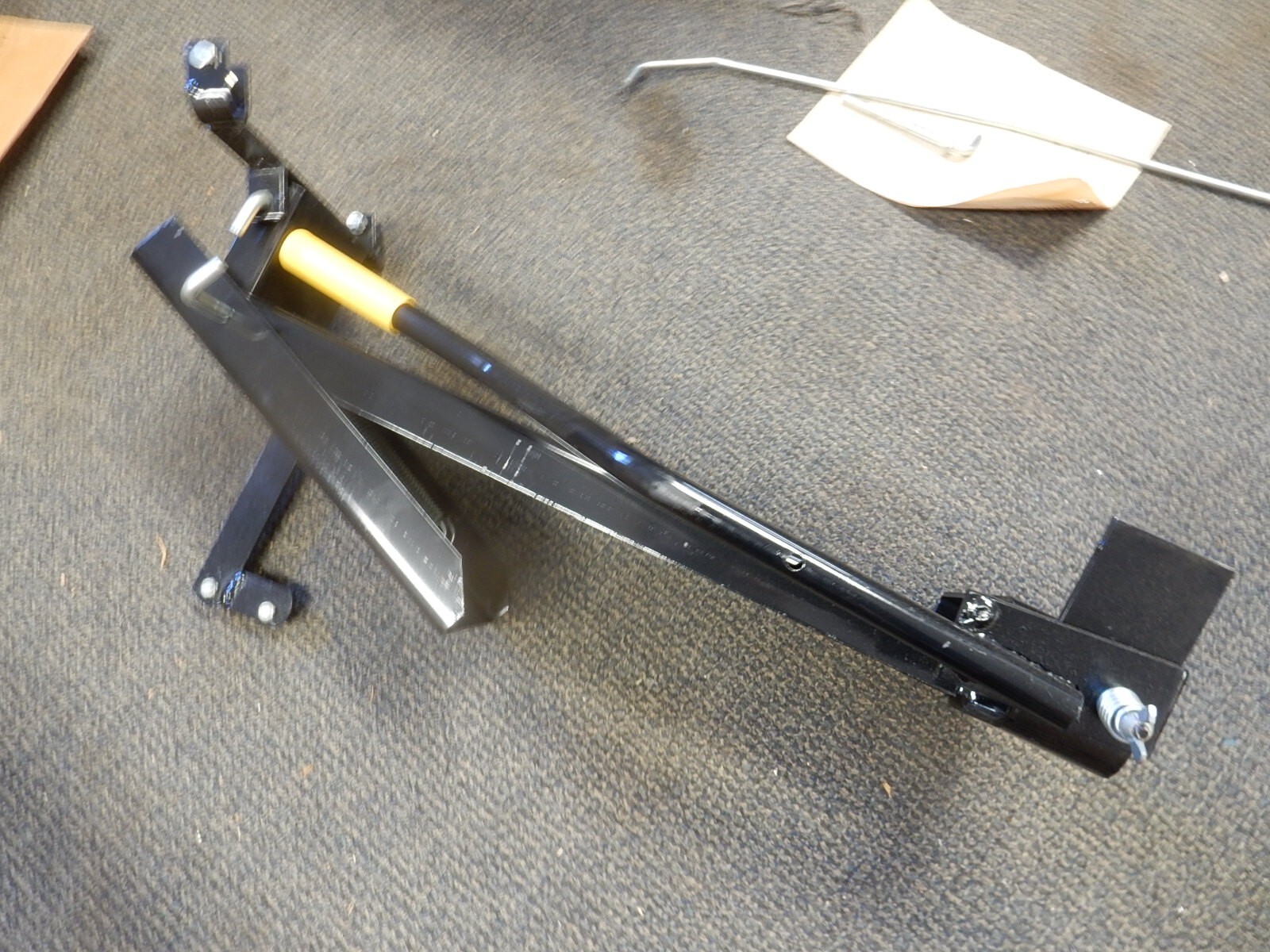 NOS Yamaha OEM Plow Blade Mount Assy 1985 YFM200EN YFM200 Moto-4 ABA-52H37-40