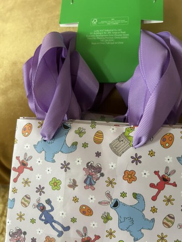 Sesame Street 13 Treat / Party Favor Bags NEW Bunny Theme Elmo,Cookie, Oscar - Picture 3 of 3