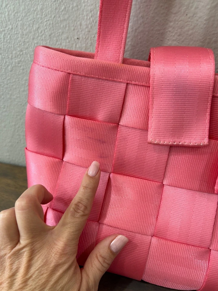 Bolso de cinturón de seguridad Harvey's rosa con forro de corazones bolso cartera Foto 4 de 4