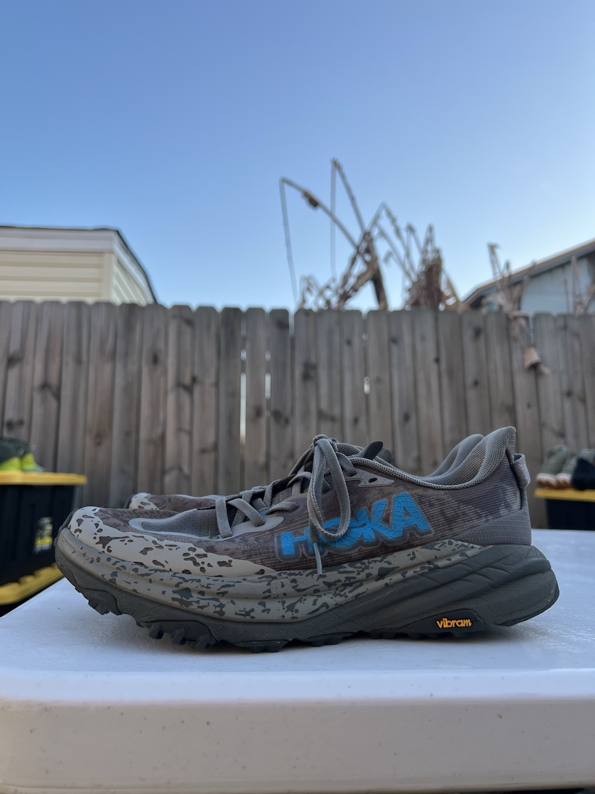 Men’s Gray HOKA SpeedGoat 6 Running Shoes Size 8