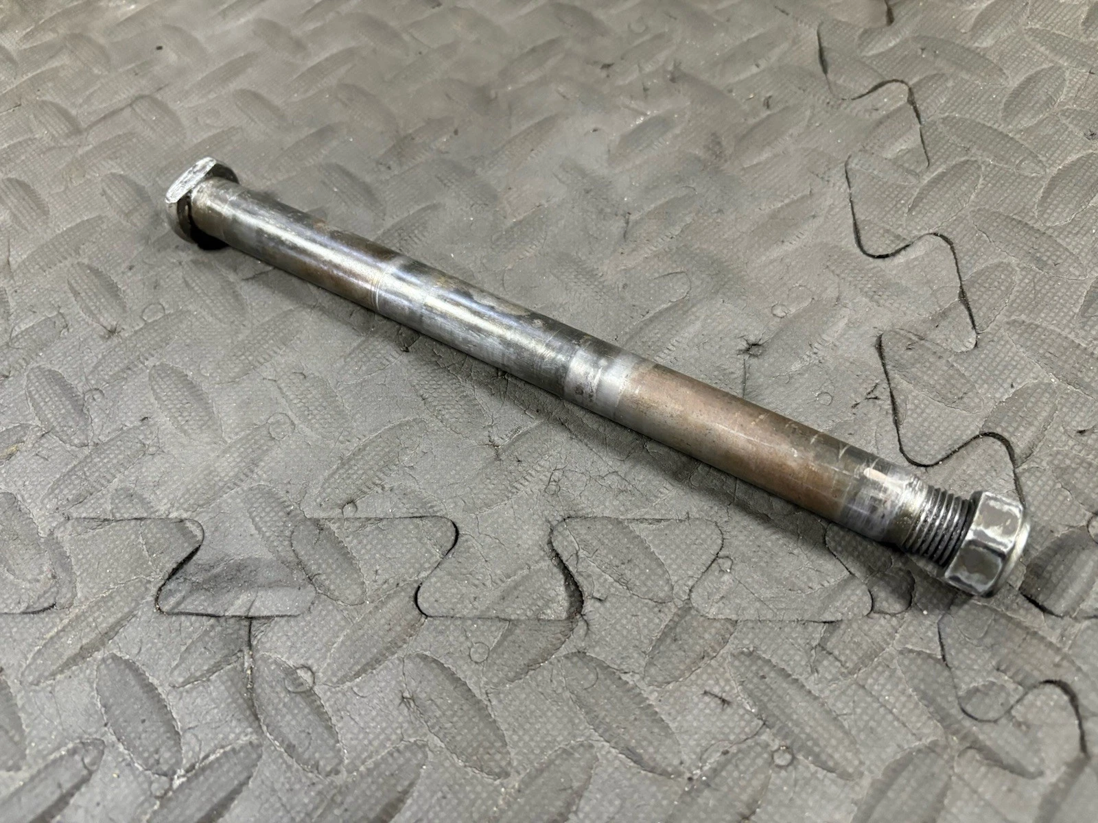 2002-2005 YZ450F YZ250F YZ125 250 OEM Swingarm Pivot Bolt Shaft 5NY-22141-01-00