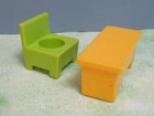 VTG Fisher Price Little People Play Family School YELLOW Teacher Chair/DeSK 923