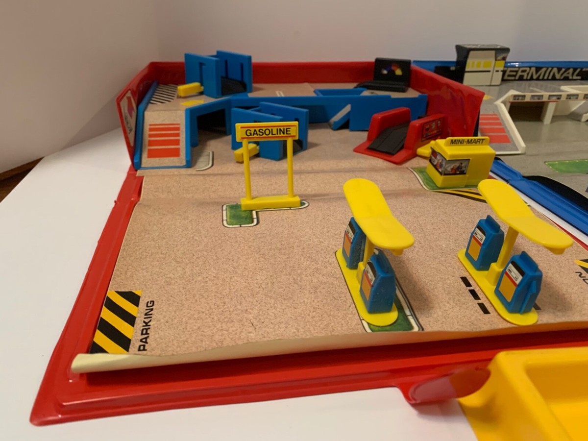 Vintage Galoob Micro Machines Airport Marina and service station