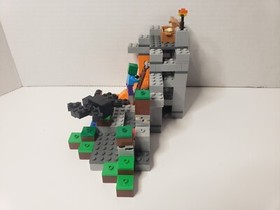 LEGO Minecraft: The Cave (21113) 90% Complete