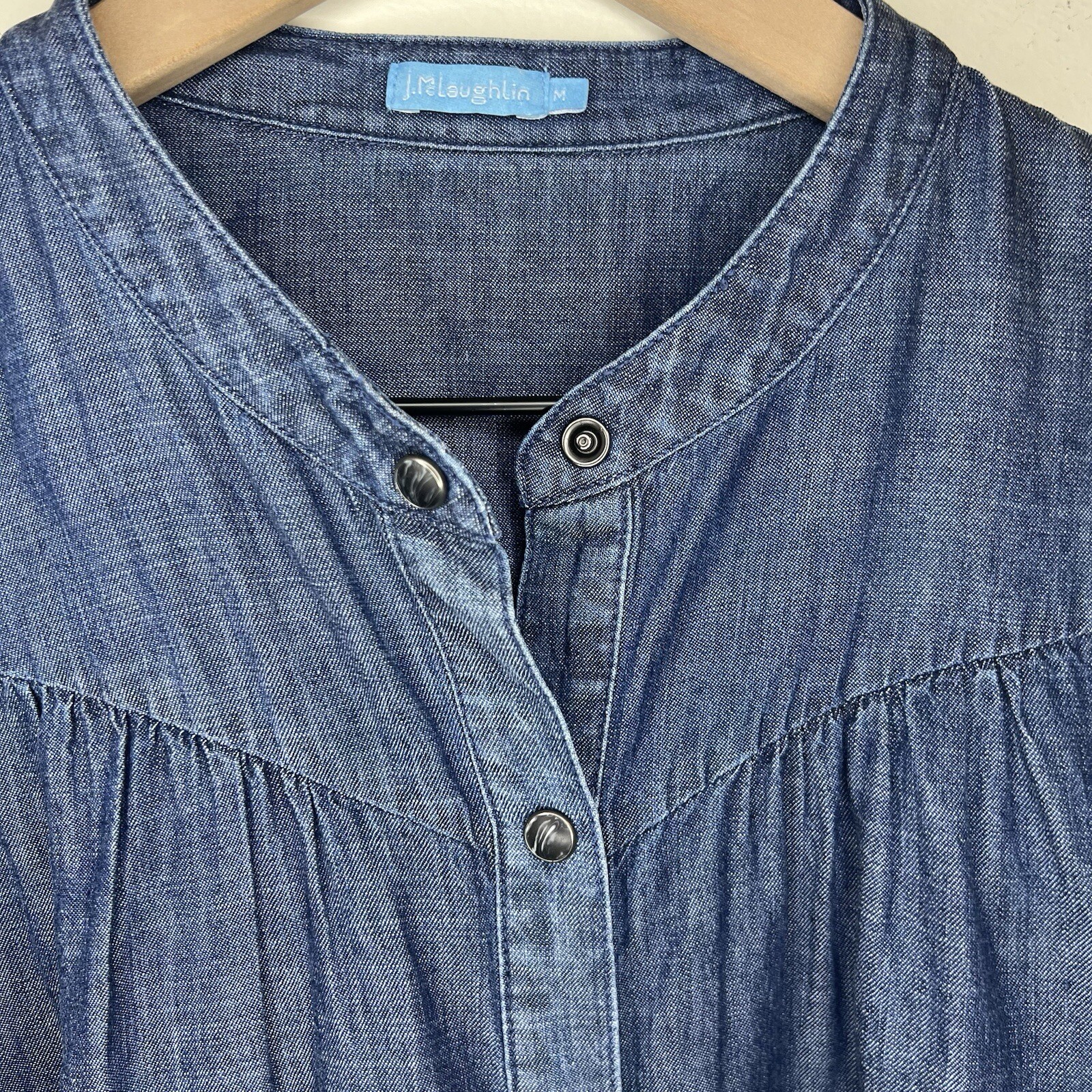 J. McGlaughlin Button Snap Blouse Medium Workwear… - image 3