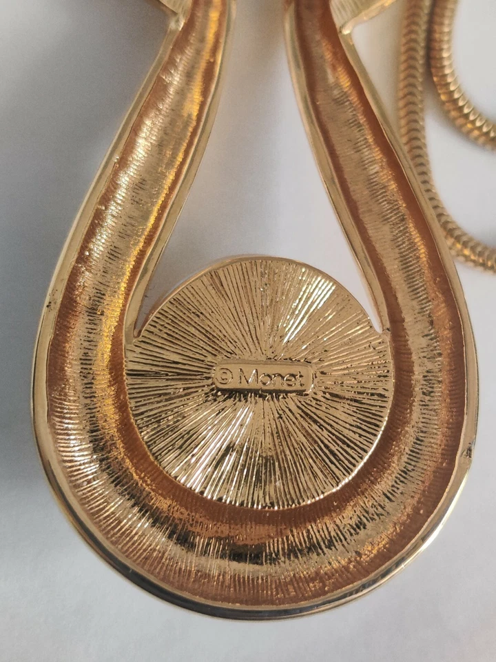 Monet Lira Gota de Lluvia Colgante Largo Serpiente Cadena Collar Raro De Colección Declaración Foto 4 de 4