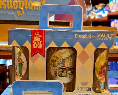 インテリア時計 disney land resort vault collection PHOTOS: New 50th Anniversary Vault Collection Alarm Clock by