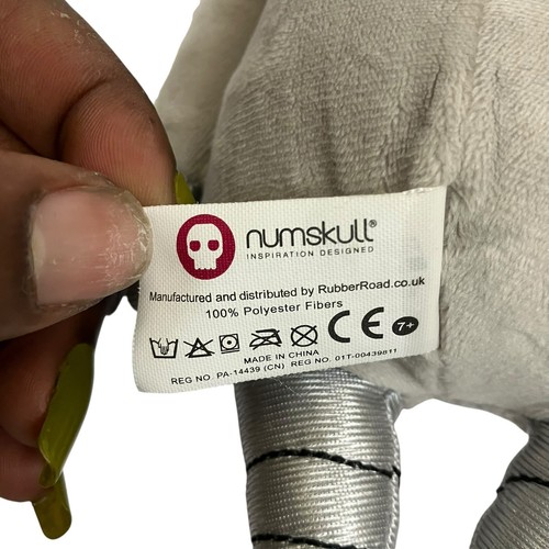 Numskull Official Borderlands 3 Tiny Tina Rabbit Plushie - Picture 5 of 6