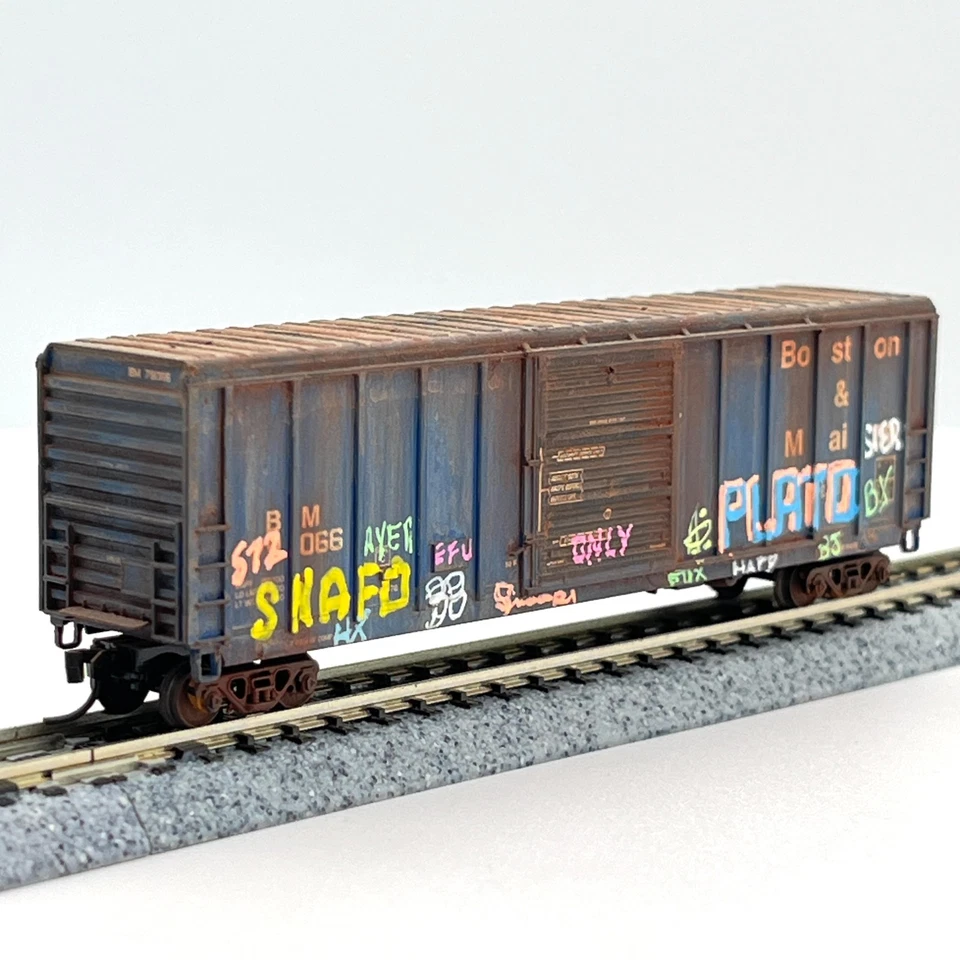 Fox Valley N Scale Boston Maine PS 4355 Boxcar Custom Weathered Graffiti 79066 - Image 4 of 4