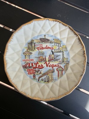 VTG Fabulous Las Vegas Souvenir Plate Hotels Dunes Stardust Landmark Desert Inn