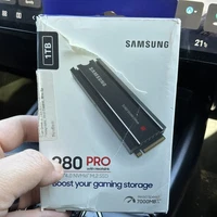 Samsung 980 PRO 1TB PCIe Gen 4 NVMe M.2 Internal Solid State Hard Drive - Black