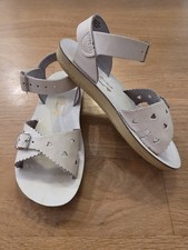 Salt Water Sandals Girls Size 11