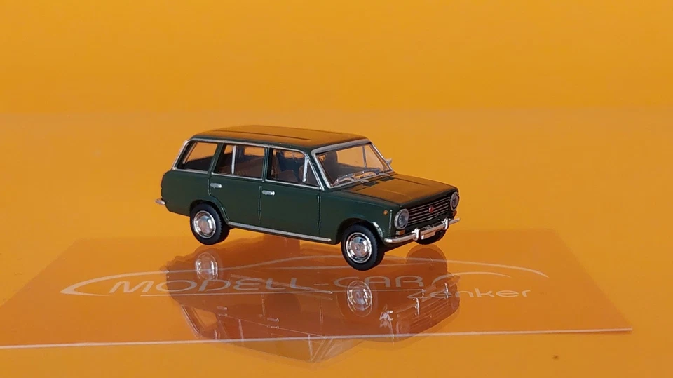 Brekina MCZ 03-407 Lada 1200 WAS 2102 Kombi, dunkelgrün, 1:87 - Modellauto