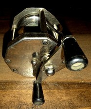 Vintage AH Fox Gun Reel Co. Casting Reel