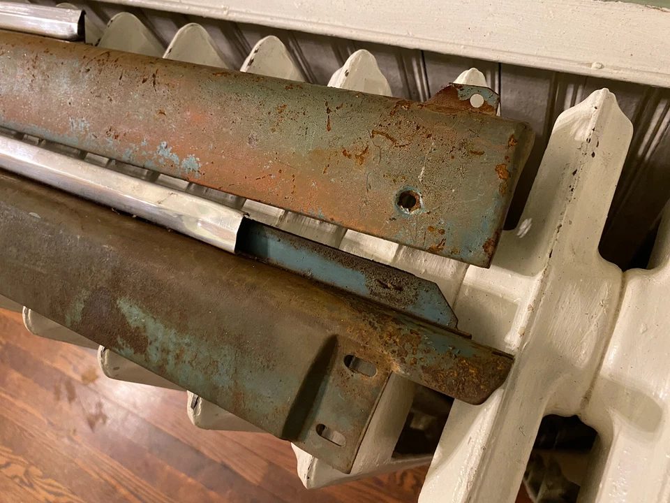 1955 1956 Ford Fairlane Crown Victoria RH LH Top Rear Side Panel Garnish Molding - Image 2 of 4