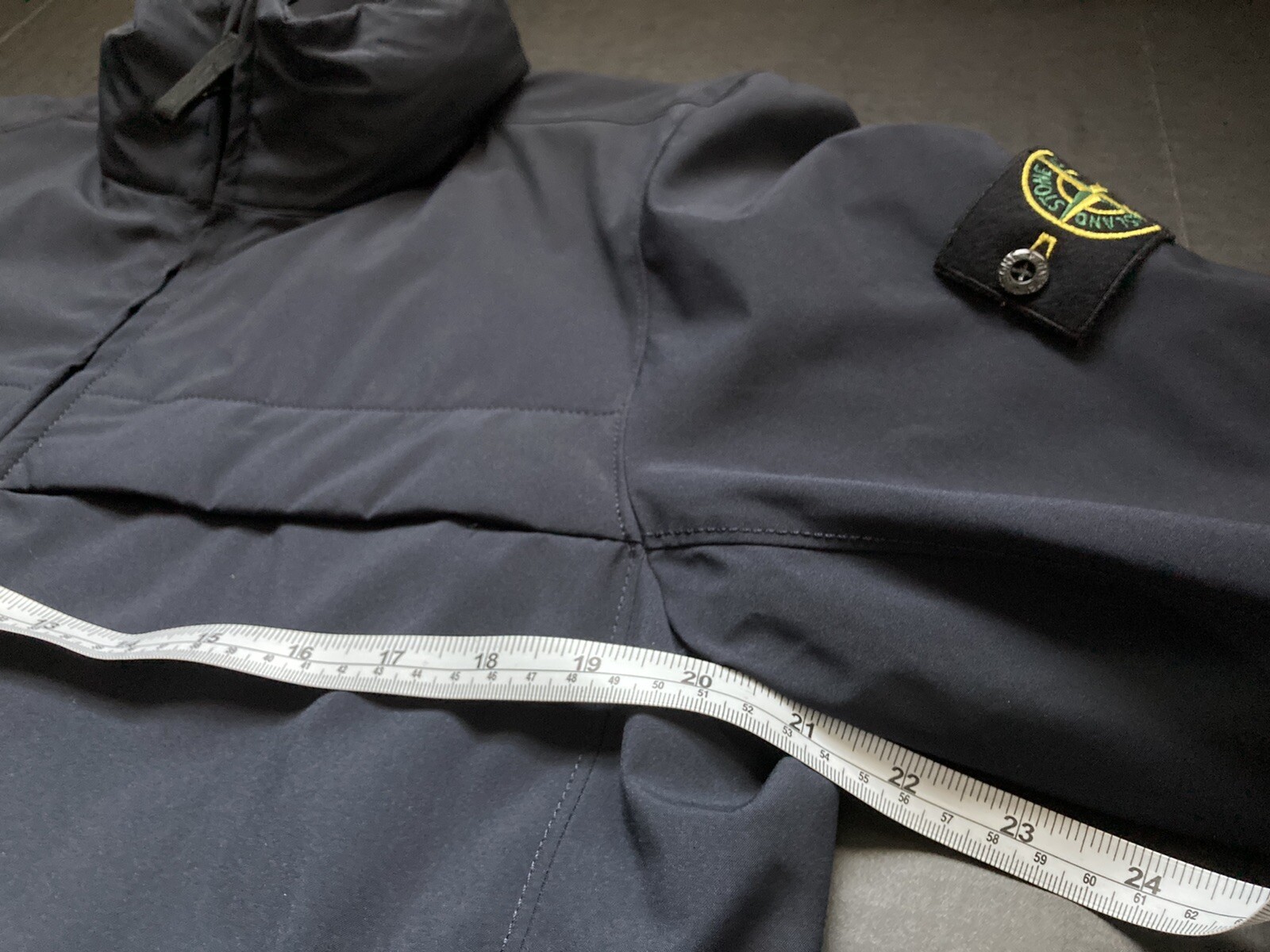 Stone Island Soft Shell R Primaloft Jacket Shirt Hat Supreme Medium