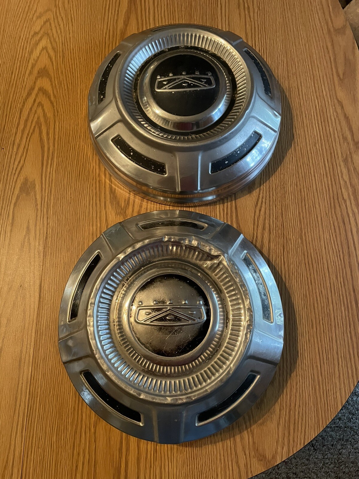 Set (2) 19681972 Ford F250 F350 Truck Stainless Hubcap Dog Dish 3/4