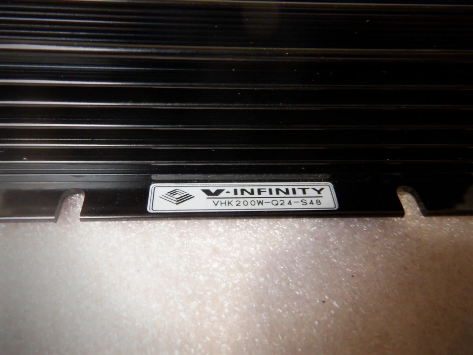 INFINITY VHK200W-Q24-S48 DC-DC 48V 200W 4.2A CONVERTER - Image 3 of 4