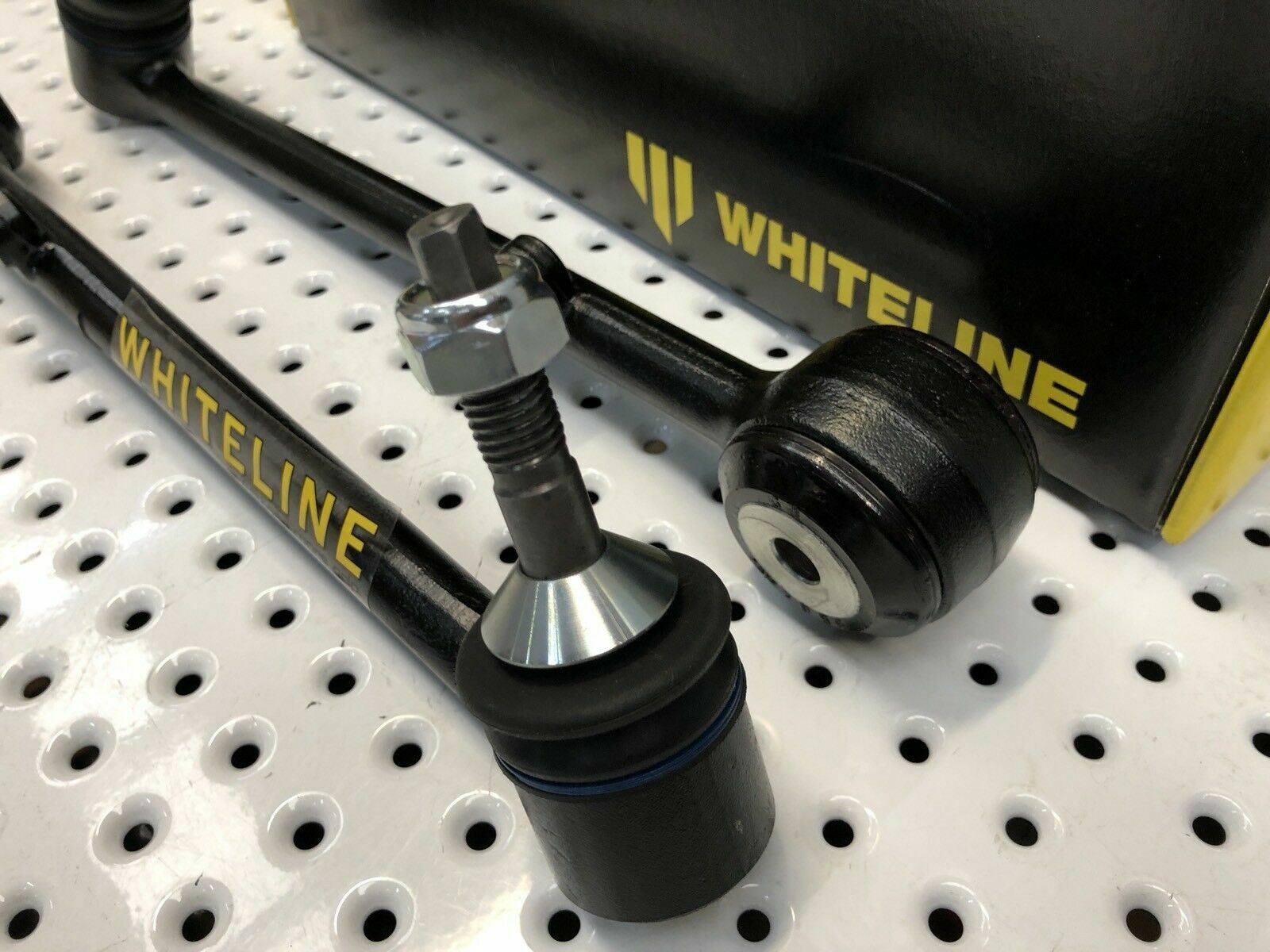 HIGH PERFORMANCE COMMODORE VF FRONT LOWER CONTROL ARMS HSV CLUBSPORT R8