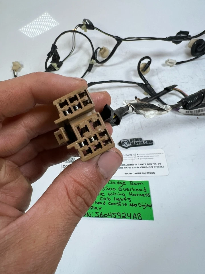 OEM 1999-2002 Dodge Ram 2500 3500 Overhead Console / Cab Light Wiring Harness - Image 3 of 4