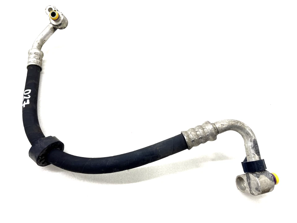 Manguera de tubería de aire acondicionado AUDI Q7 2007-2010 OEM 7L0820721E Foto 2 de 4