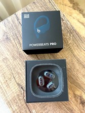 NEW    PowerBeats Pro Replacement Ear Tips  Box