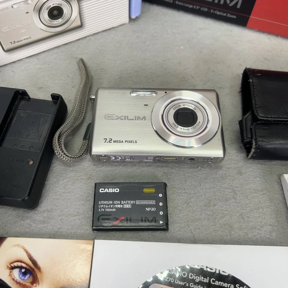 Casio Exilim EX-Z70 7.2MP Digital Compact Camera Silver Bundle Tested NO SD - Image 2 of 4