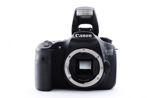 Objectif Canon EOS 60D / Zoom EF-S 18-55mm f/3.5-5.6 IS Exc+5 Z0260 - Photo 2/22