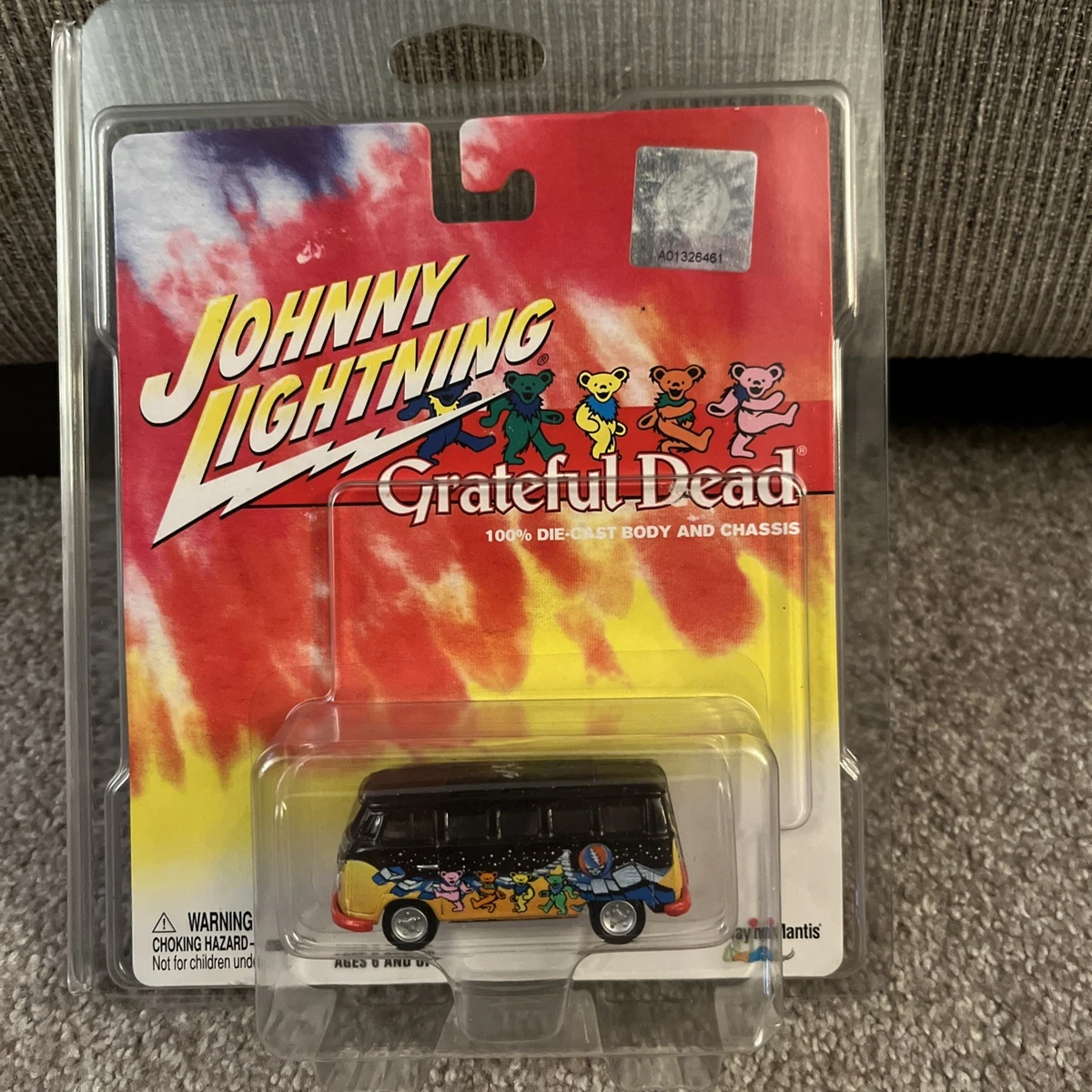 Miniature Johnny Lightning 1/64 – VW Type II Pick-up 1965 Gulf Chase (NG31)