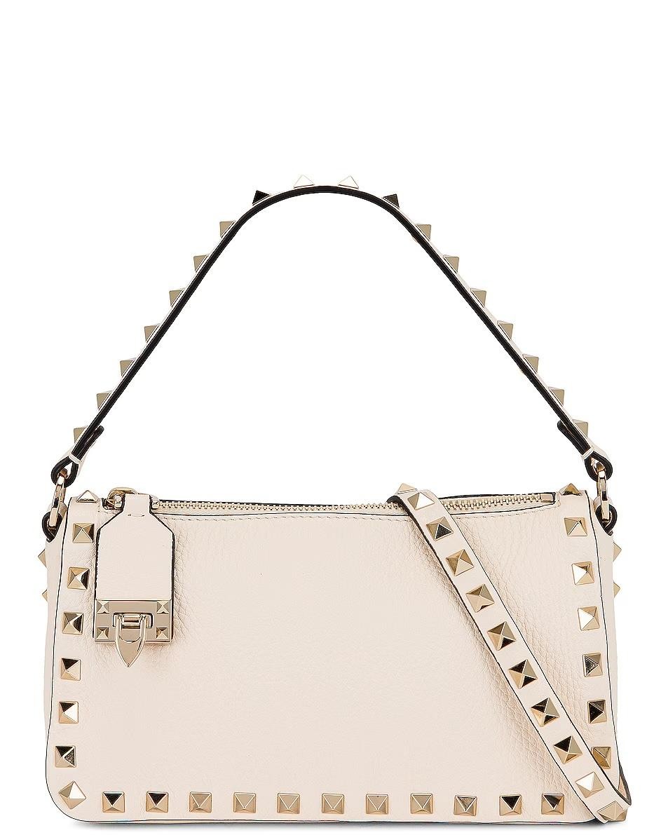 ショルダーバッグ・ポシェット VALENTINO ROCKSTUD LEATHER BAG Valentino Garavani Rockstud Studded Small Leather Shoulder