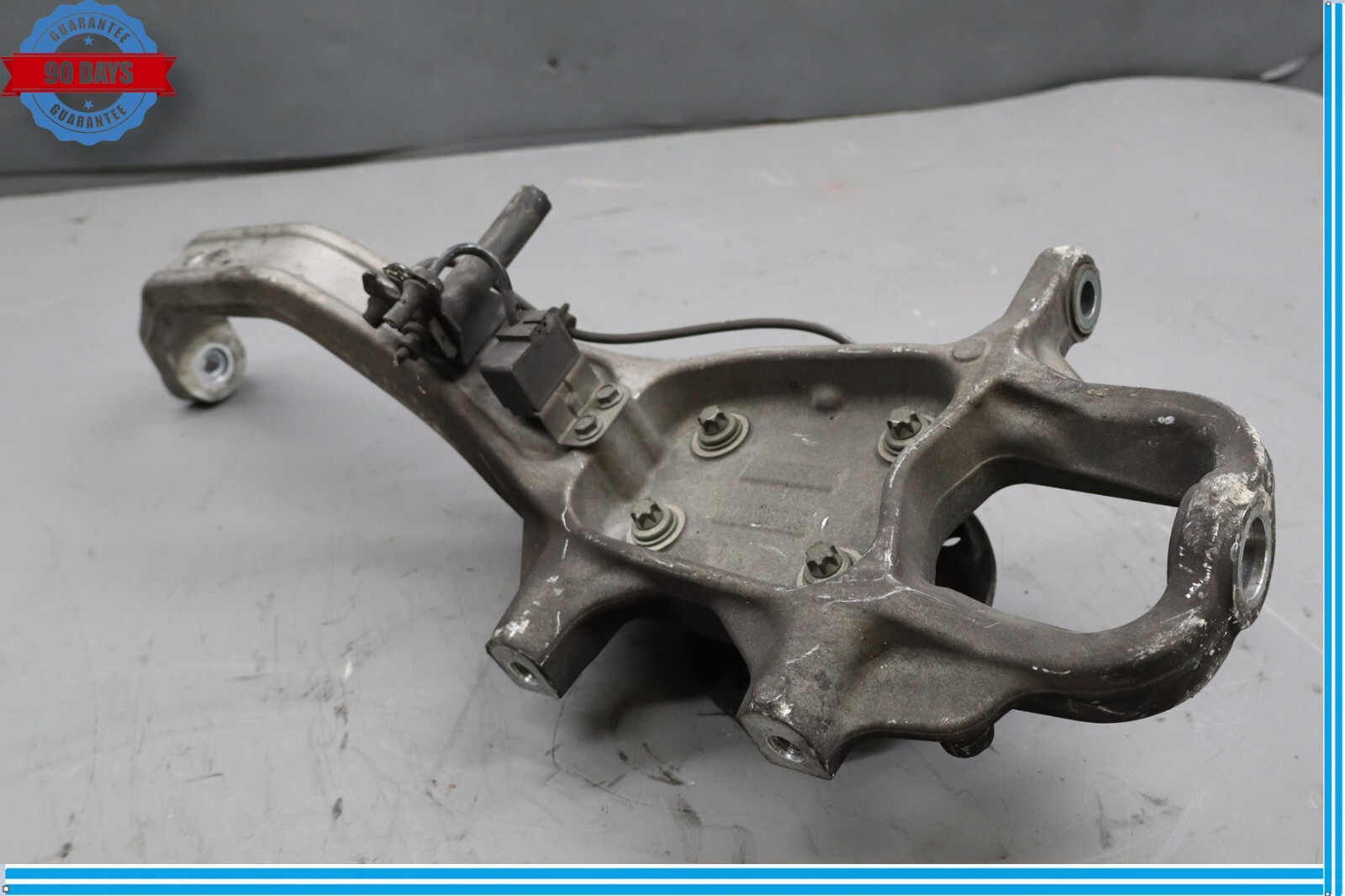 17-21 Maserati Quattroporte M156 S Q4 Ghibli Front Right Knuckle Spindle OEM
