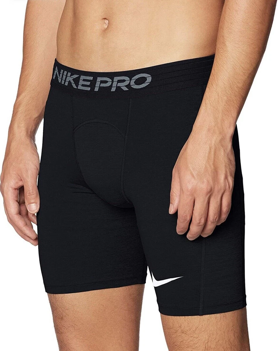 Do nike pro sales shorts run small