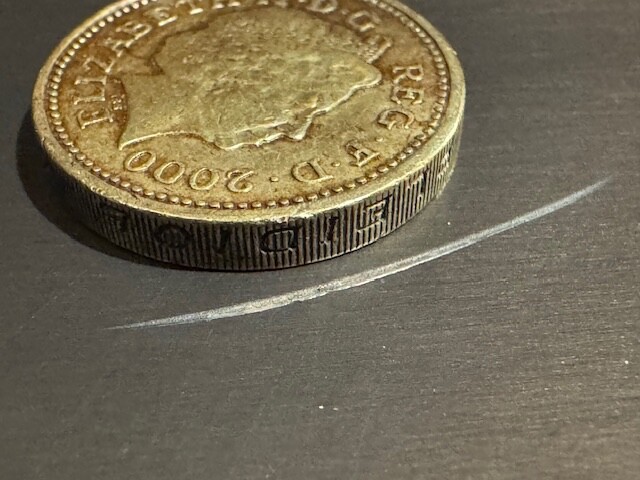 RARE 2000 / Queen Elizabeth One Pound Coin / Error -Upside down