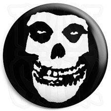 Misfits Skull - Button Badge - 25mm Horror Punk Badges with Fridge Magnet Option