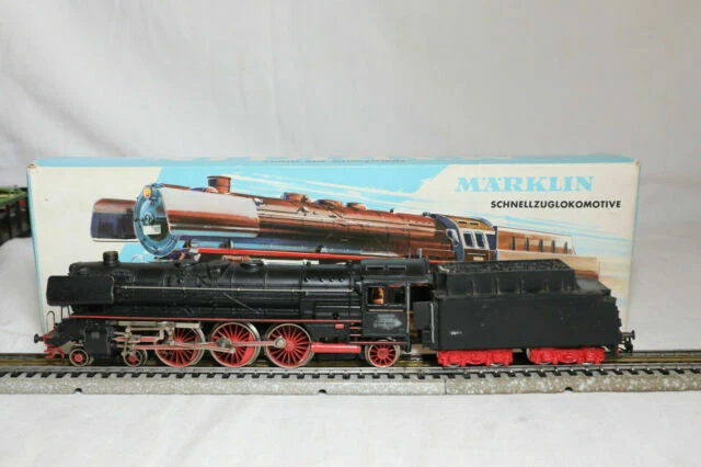 Locomotives analogiques Märklin pour modélisme ferroviaire à l'échelle HO