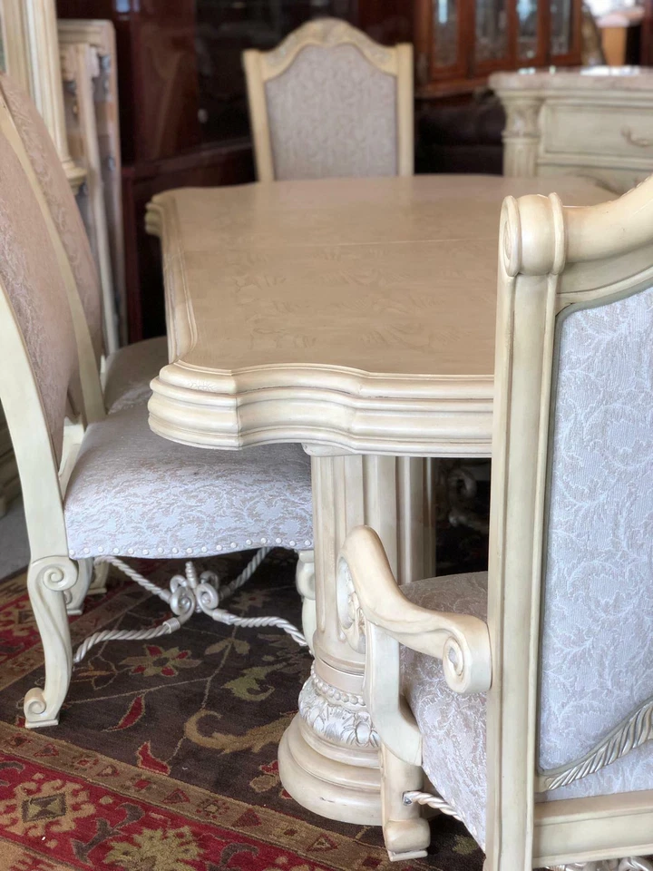 AICO by Michael Amini Monte Carlo silver snow 7PC dining room set - Image 4 of 4