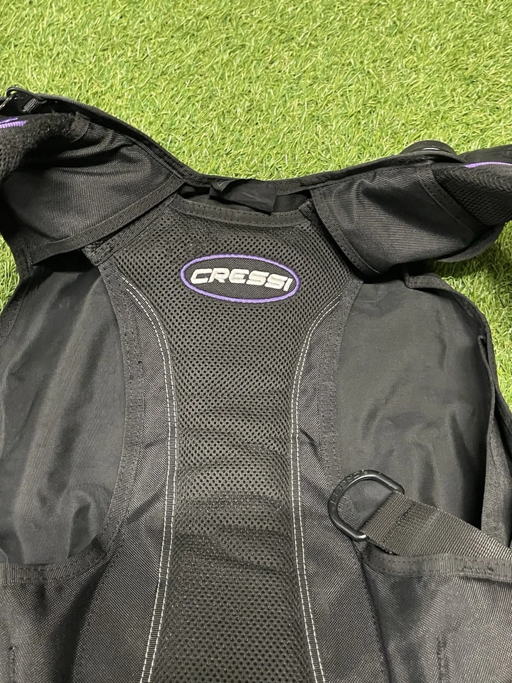 Chaqueta Cressi Sub Dispositivo de Control de Flotabilidad Ultra Ligero (BCD) para Mujer Talla Pequeña Foto 3 de 4