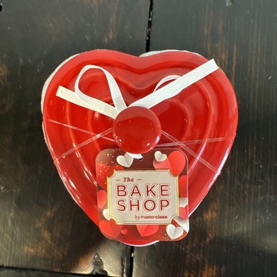 Masterclass The Bake Shop Heart Mini Heart Covered Casserole NEW Red Fast Ship