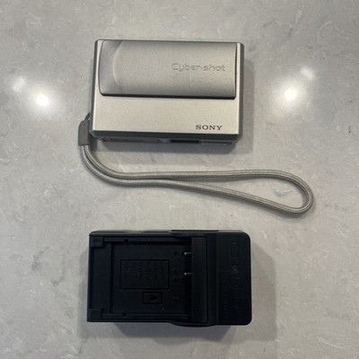 Sony DSC-T1 Cyber-Shot 5.0MP Digital Camera w/ Dock & Case PARTS Sony DSC-T1 Cyber-Shot 5.0MP Digital Camera w/ Dock & Case PARTS