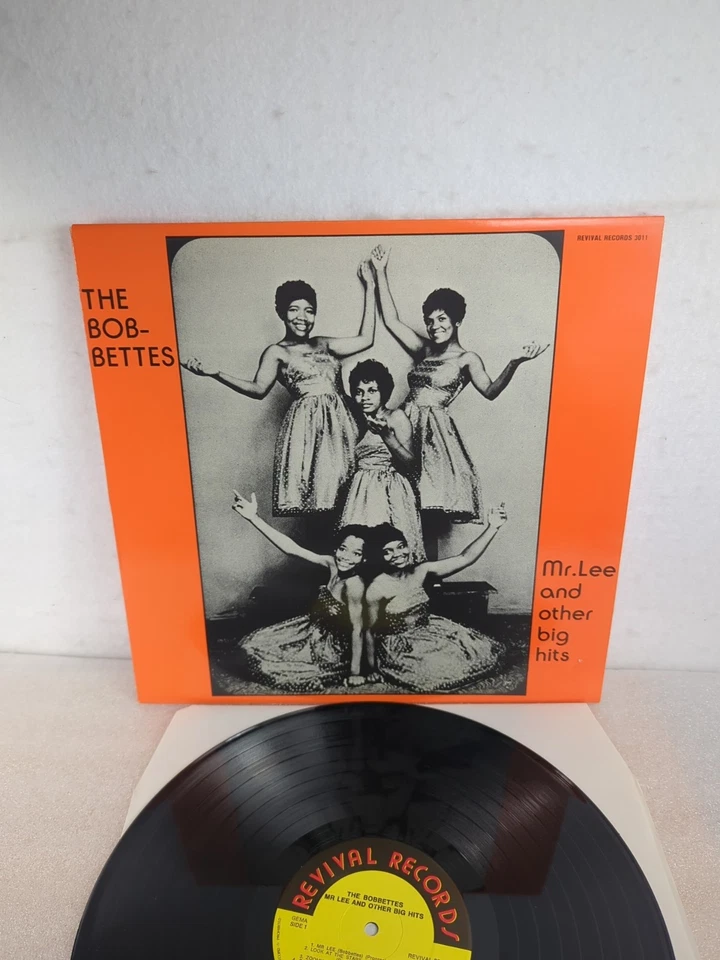 The Bobbettes – Mr. Lee And Other Big Hits LP 1989 REVIVAL 3011 Doo Wop VG+/VG+ - Image 3 of 4