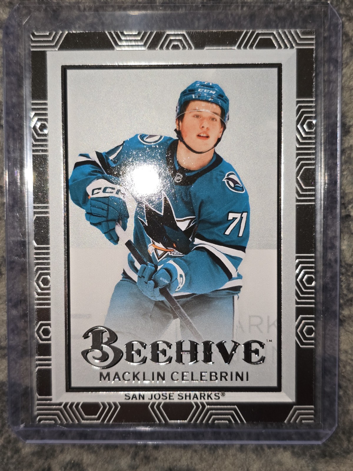 2024 Upper Deck Extended Series Beehive Macklin Celebrini #BH-24 Rookie RC Shark