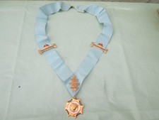 VINTAGE MASONIC " ROLL OF HONOR " FREEMASON JEWEL & SASH  -- NAMED